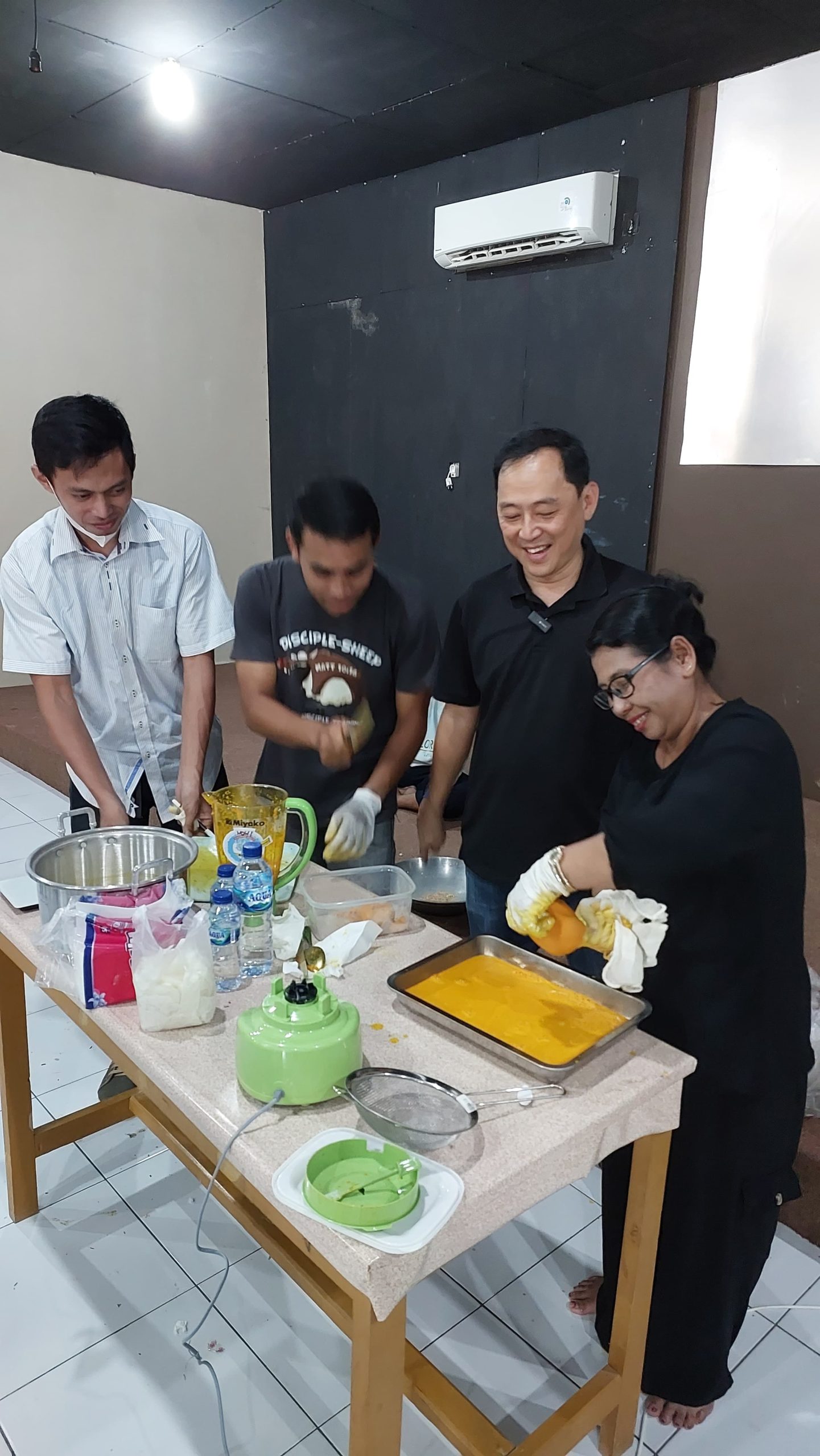 EE - Pelatihan pertanian pembuaatan insectisida